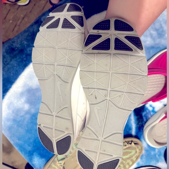 Women’s Nike core flex 2, size 9. - Picture 4 of 4